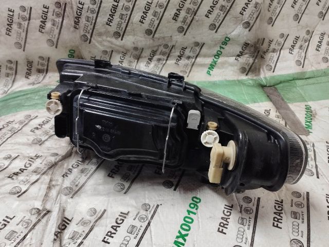 bontott SEAT TOLEDO Jobb Fényszóró