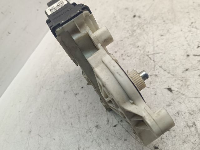 bontott SEAT TOLEDO Jobb hátsó Ablakemelő Motor