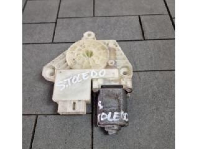 bontott SEAT TOLEDO Jobb hátsó Ablakemelő Motor