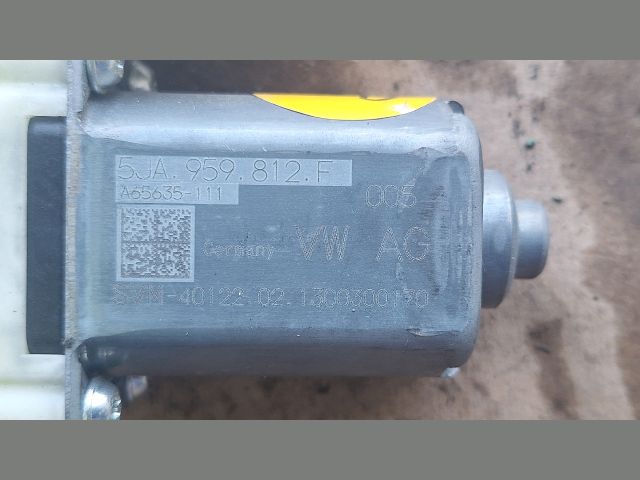 bontott SEAT TOLEDO Jobb hátsó Ablakemelő Motor