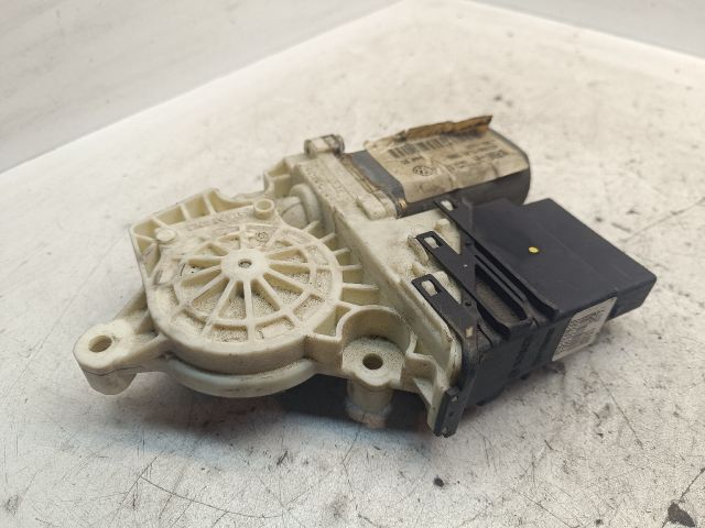 bontott SEAT TOLEDO Jobb hátsó Ablakemelő Motor