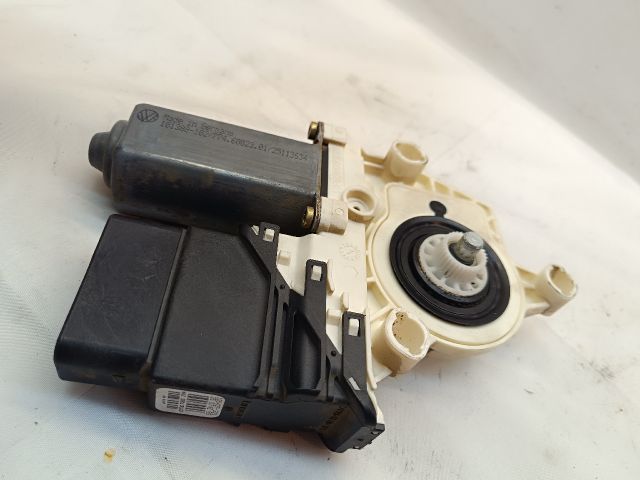 bontott SEAT TOLEDO Jobb hátsó Ablakemelő Motor