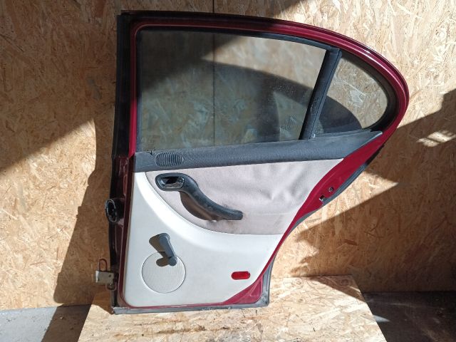bontott SEAT TOLEDO Jobb hátsó Ajtó (Részeivel)