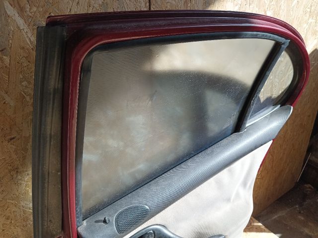 bontott SEAT TOLEDO Jobb hátsó Ajtó (Részeivel)