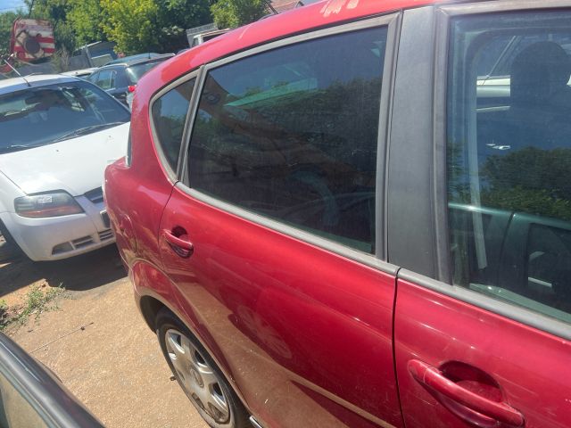 bontott SEAT TOLEDO Jobb hátsó Ajtó (Üres lemez)