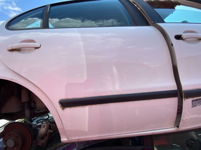 bontott SEAT TOLEDO Jobb hátsó Ajtó (Üres lemez)