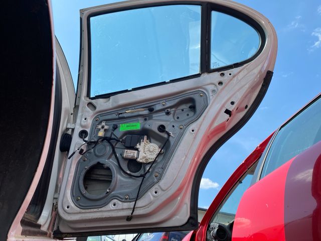 bontott SEAT TOLEDO Jobb hátsó Ajtó (Üres lemez)