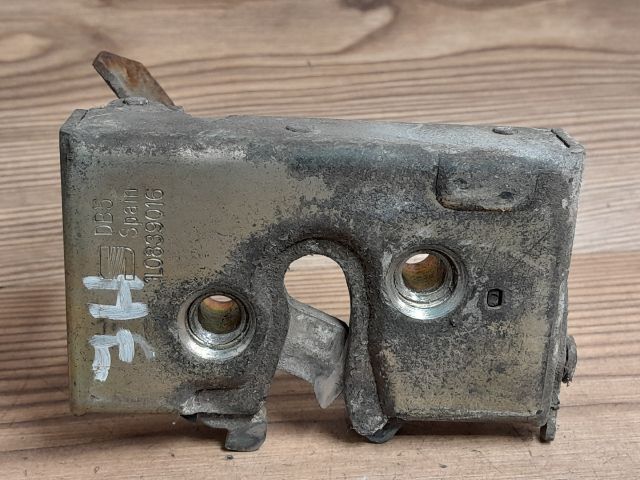 bontott SEAT TOLEDO Jobb hátsó Ajtózár