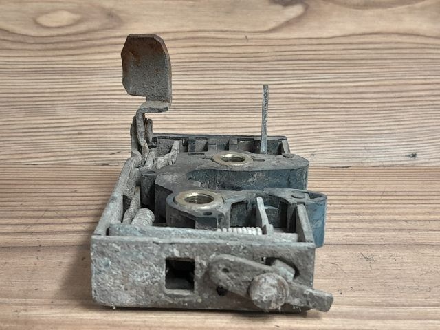 bontott SEAT TOLEDO Jobb hátsó Ajtózár