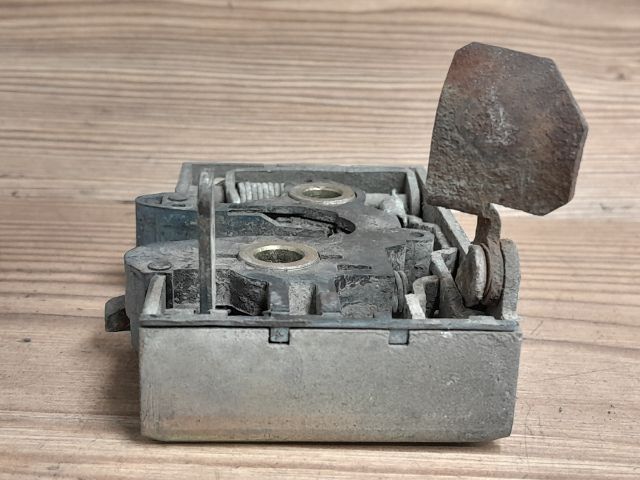 bontott SEAT TOLEDO Jobb hátsó Ajtózár