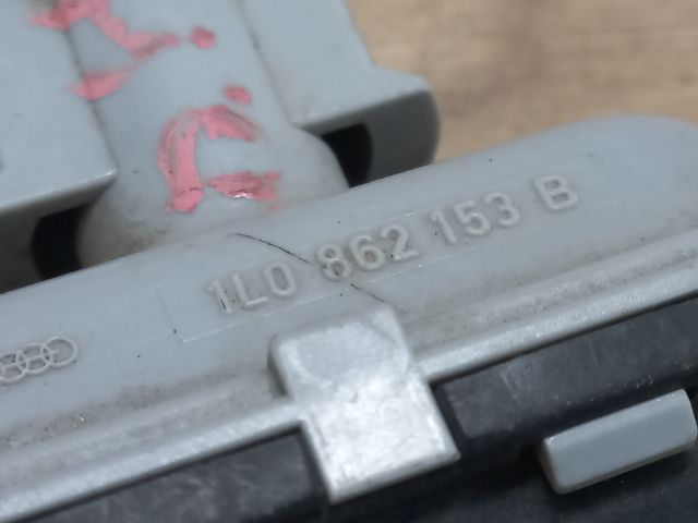 bontott SEAT TOLEDO Jobb hátsó Központizár Motor