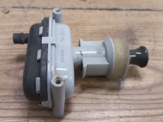 bontott SEAT TOLEDO Jobb hátsó Központizár Motor