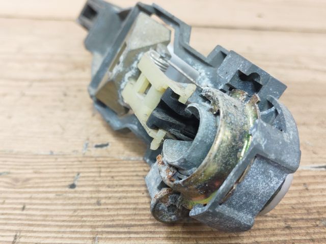 bontott SEAT TOLEDO Jobb hátsó Külső Kilincs