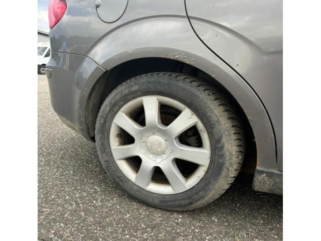 bontott SEAT TOLEDO Jobb hátsó Sárvédő