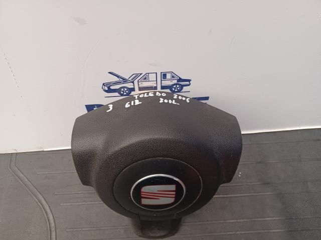 bontott SEAT TOLEDO Kormánylégzsák