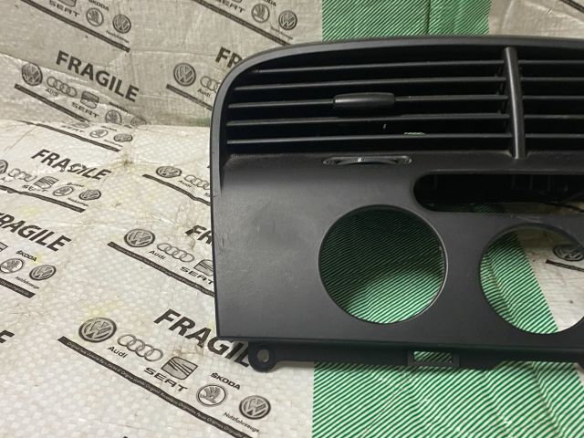 bontott SEAT TOLEDO Középső Szellőző