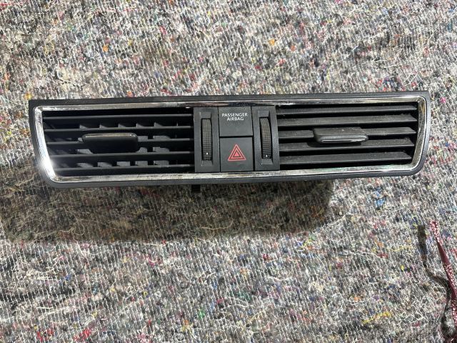 bontott SEAT TOLEDO Középső Szellőző