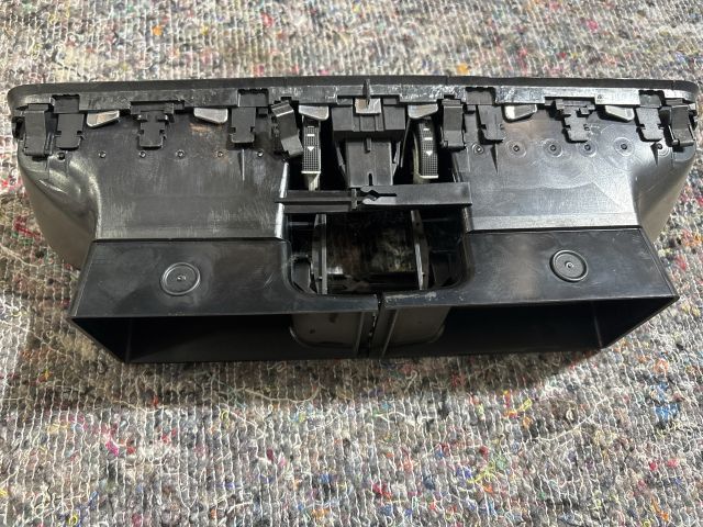 bontott SEAT TOLEDO Középső Szellőző