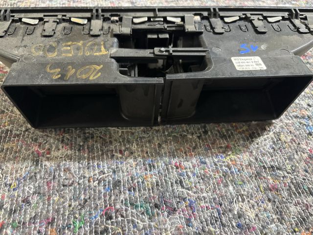 bontott SEAT TOLEDO Középső Szellőző