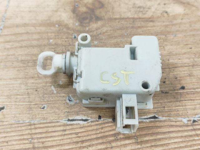 bontott SEAT TOLEDO Központizár Motor Csomagtérajtó