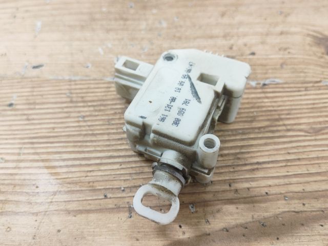 bontott SEAT TOLEDO Központizár Motor Csomagtérajtó