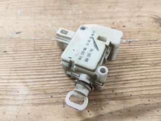 bontott SEAT TOLEDO Központizár Motor Csomagtérajtó