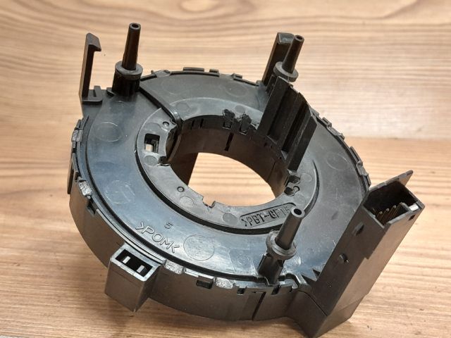 bontott SEAT TOLEDO Légzsák Átvezető Szalagkábel