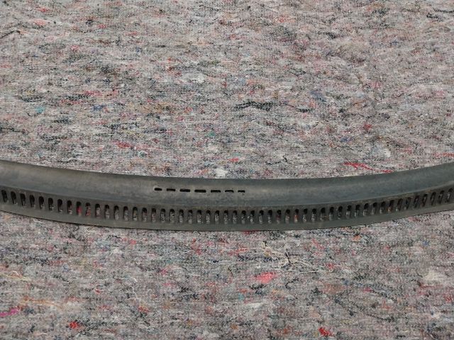 bontott SEAT TOLEDO Levélrács Tartó