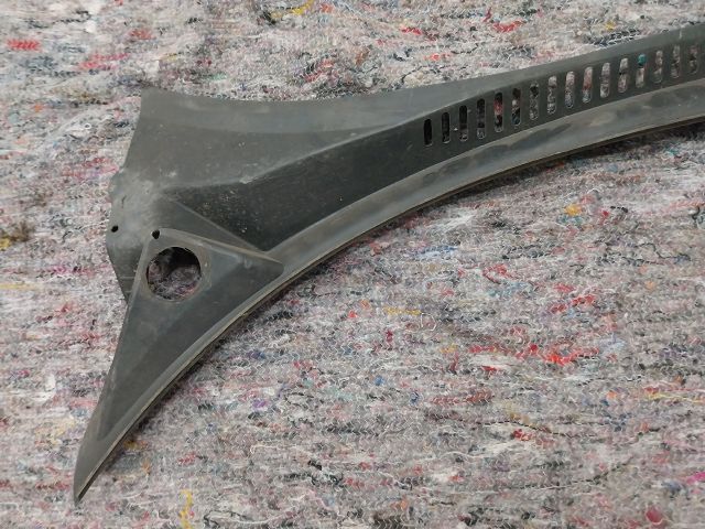 bontott SEAT TOLEDO Levélrács Tartó