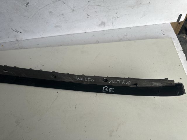 bontott SEAT TOLEDO Szélvédő Takaró