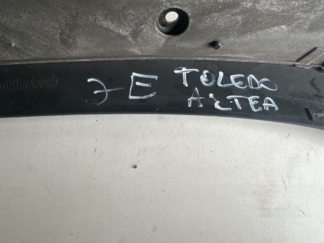 bontott SEAT TOLEDO Szélvédő Takaró