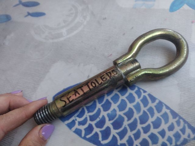 bontott SEAT TOLEDO Vonószem