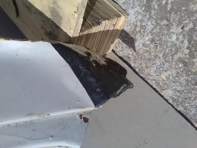 bontott SKODA 100 Bal hátsó Sárvédő