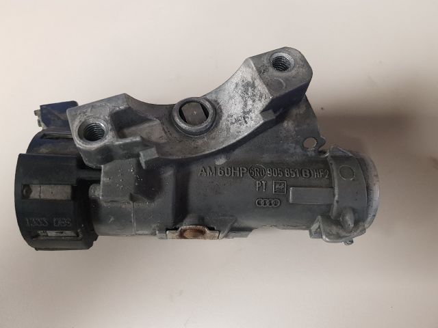 bontott SKODA CITIGO Gyújtáskapcsoló Házzal