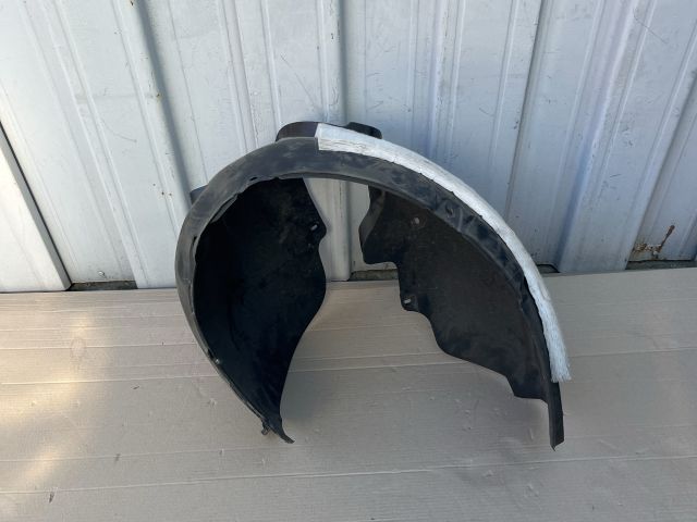 bontott SKODA CITIGO Bal első Dobbetét (Kerékjárati, Műanyag)