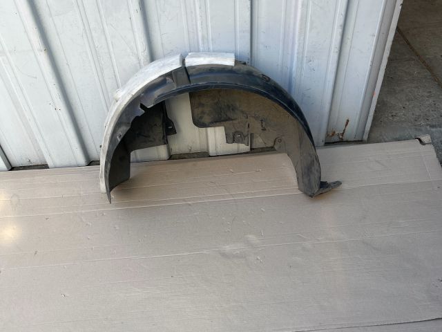 bontott SKODA CITIGO Jobb hátsó Dobbetét (Kerékjárati, Műanyag)