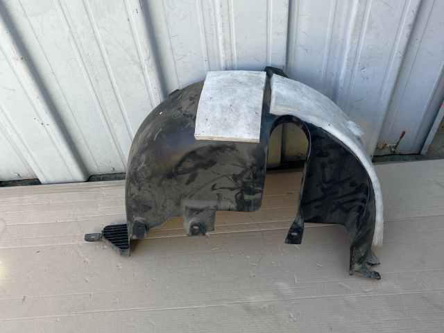 bontott SKODA CITIGO Jobb hátsó Dobbetét (Kerékjárati, Műanyag)