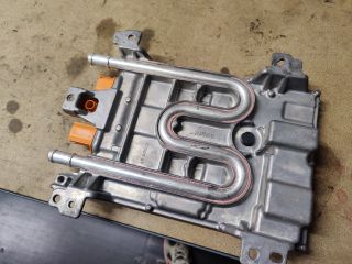 bontott SKODA ENYAQ AC/DC Inverter 230V