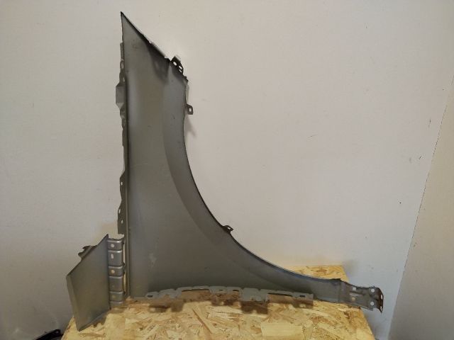 bontott SKODA ENYAQ Bal első Sárvédő