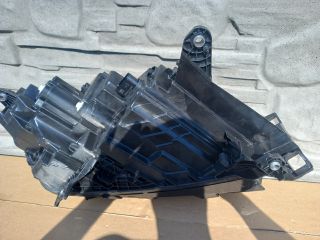 bontott SKODA ENYAQ Bal Fényszóró