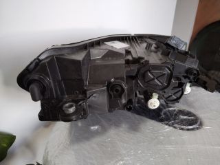 bontott SKODA ENYAQ Bal Fényszóró