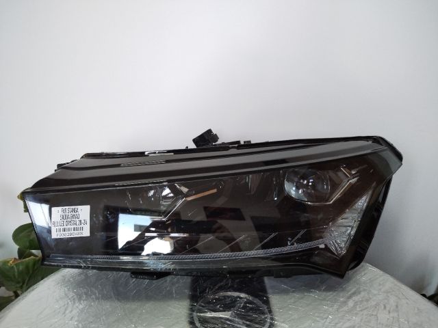 bontott SKODA ENYAQ Bal Fényszóró