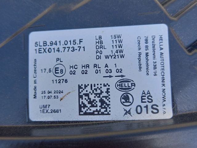 bontott SKODA ENYAQ Bal Fényszóró