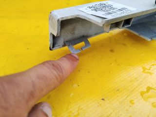 bontott SKODA ENYAQ Bal Küszöb