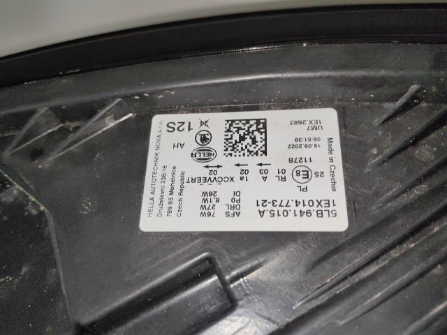 bontott SKODA ENYAQ Bal Ledes Fényszóró