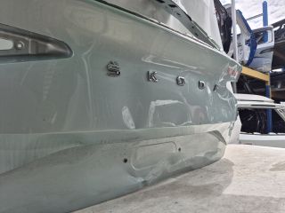 bontott SKODA ENYAQ Csomagtérajtó (Üres lemez)