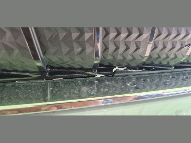 bontott SKODA ENYAQ Első Lökhárító (Üresen)