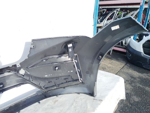 bontott SKODA ENYAQ Első Lökhárító (Üresen)