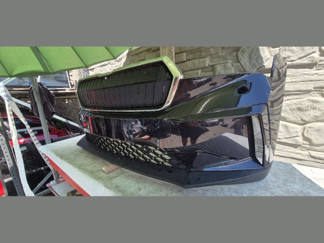 bontott SKODA ENYAQ Első Lökhárító (Üresen)