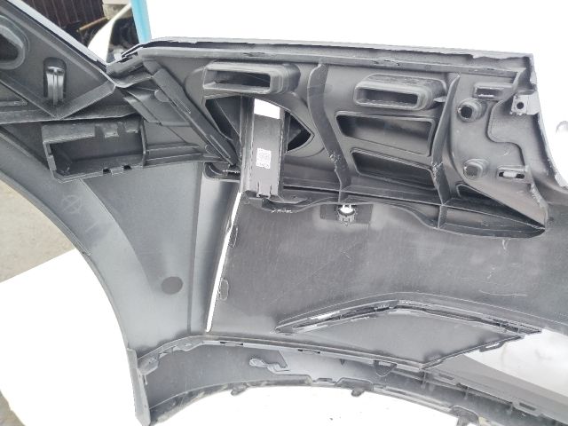 bontott SKODA ENYAQ Első Lökhárító (Üresen)